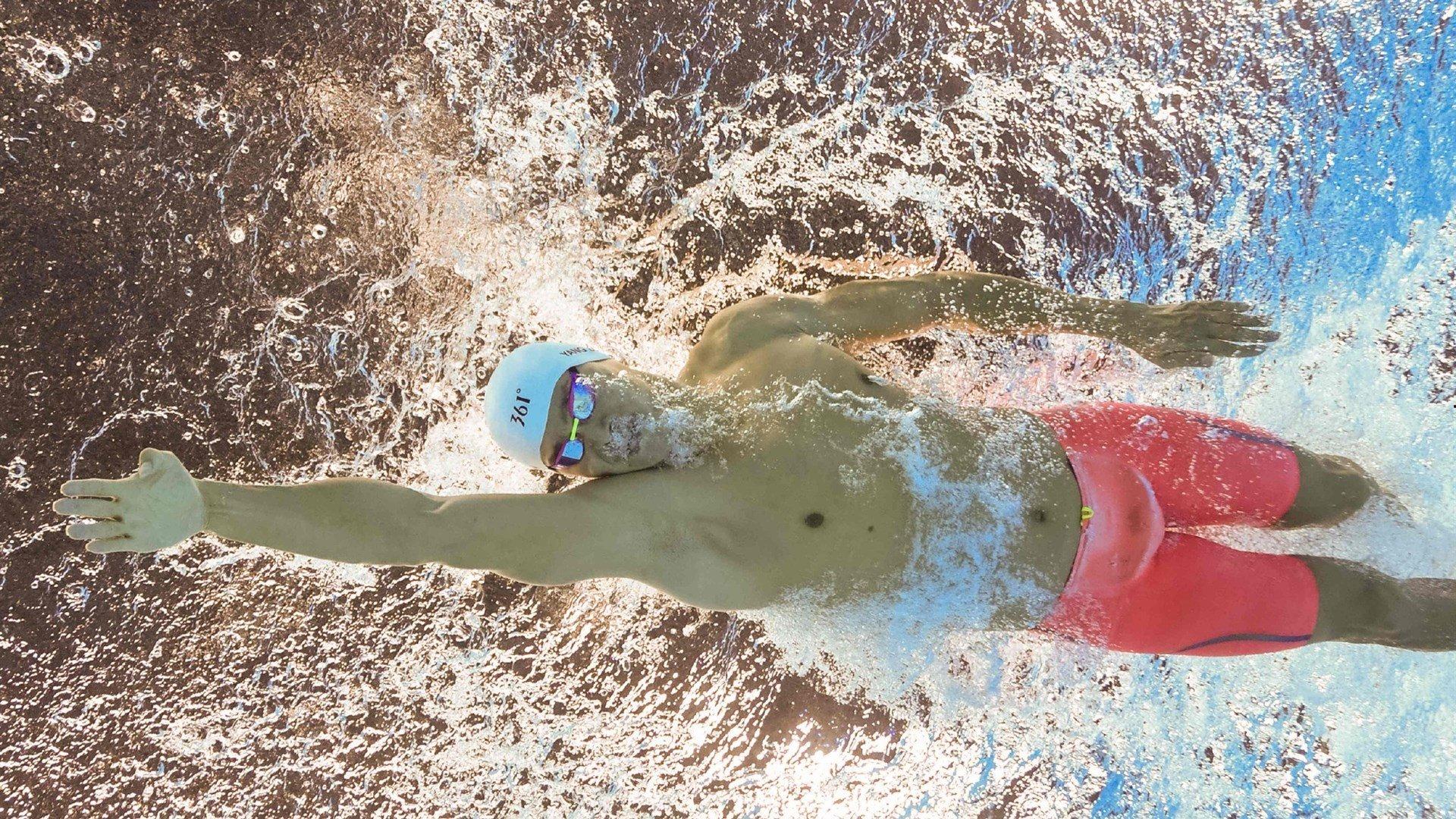 纳达尔鏖战五盘险胜德约科维奇,第15次挺进法网四强