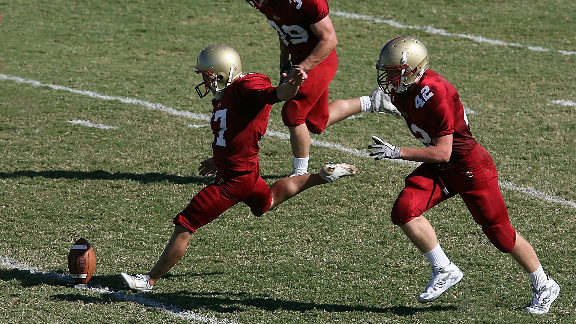 阿尔卡拉斯横扫对手晋级美网八强 新生代对决引爆法拉盛公园