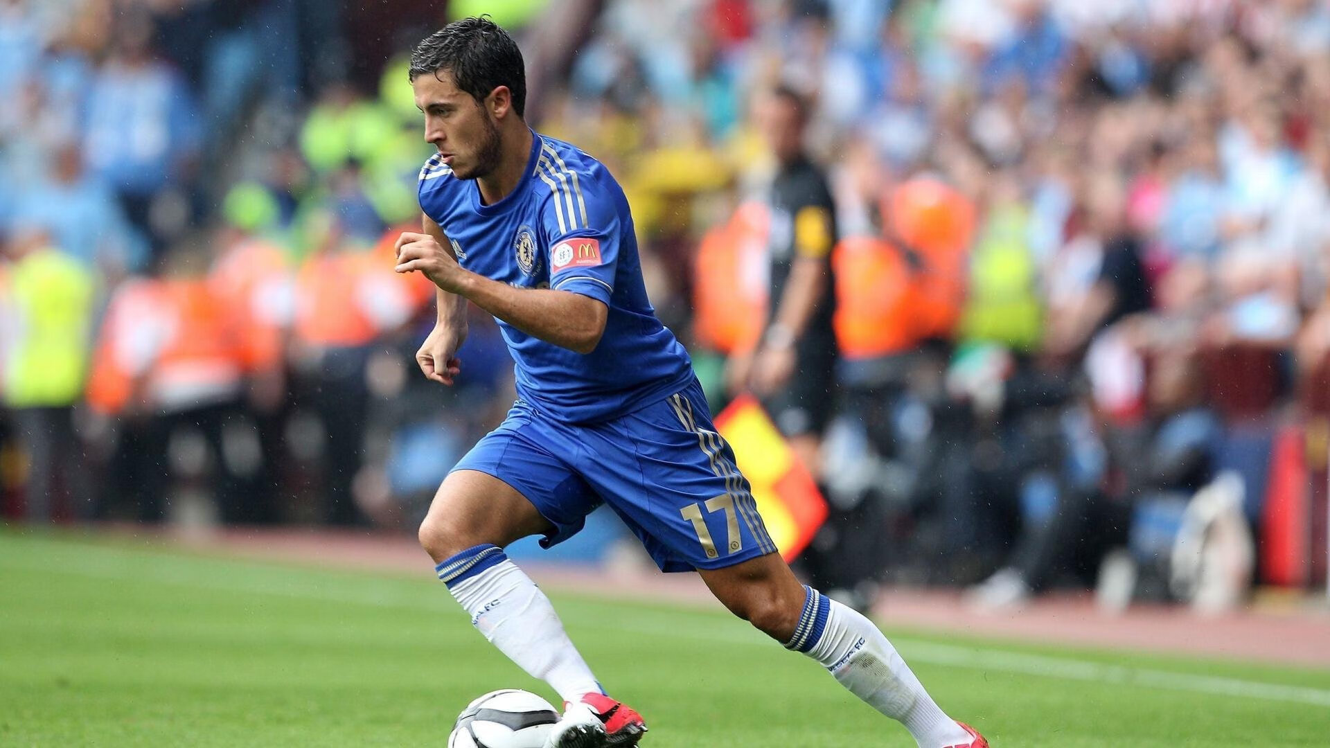 法国名将拉维勒涅刷新撑杆跳赛季最佳 巴黎奥运备战再添信心